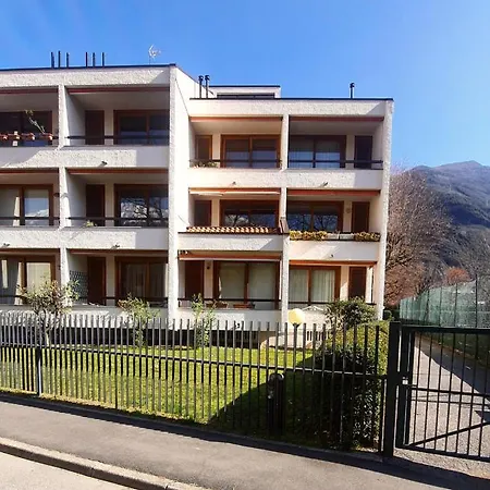 Oasi Verde_pool Renovated Apt. On * Dervio
